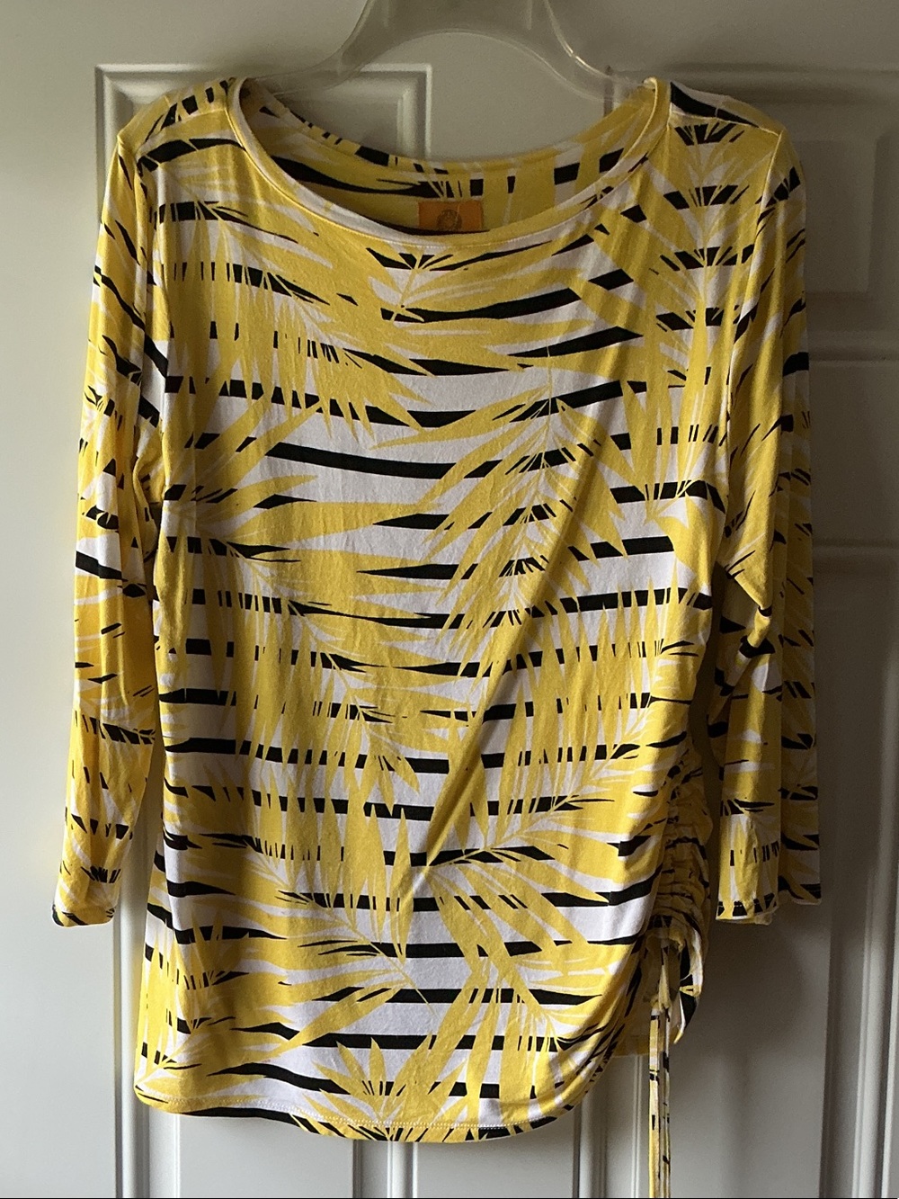 Women’s Yellow Palm-Print 3/4 Sleeve Top